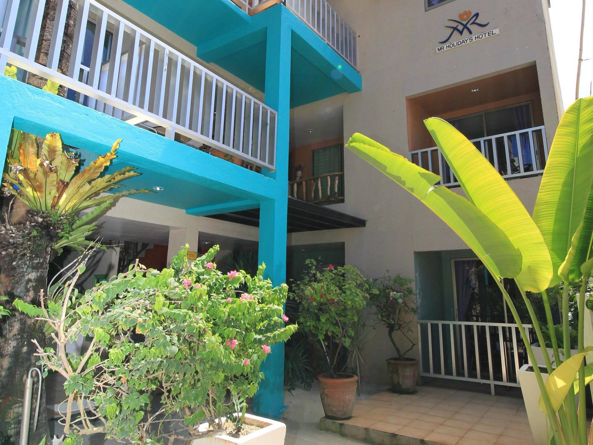 Mr Holidays Hotel Balabag  Exterior photo